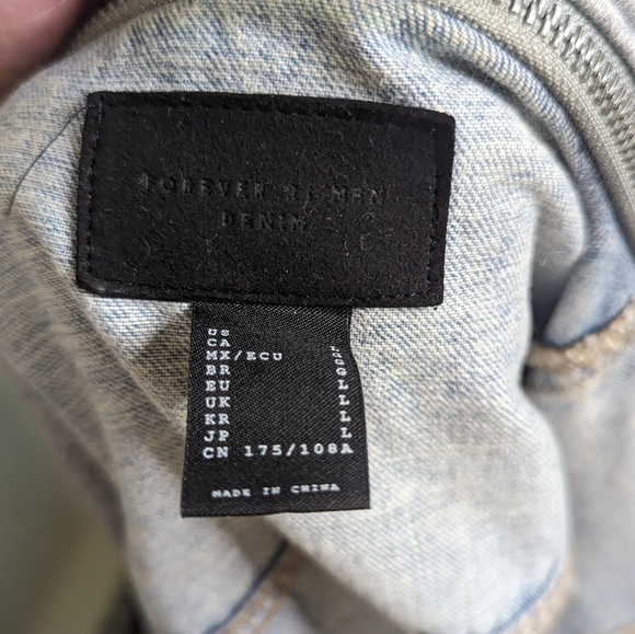 Hooded Light Wash Jean Jacket - Picture 3 of 3